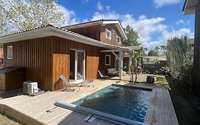 Villa avec piscine proche du lac